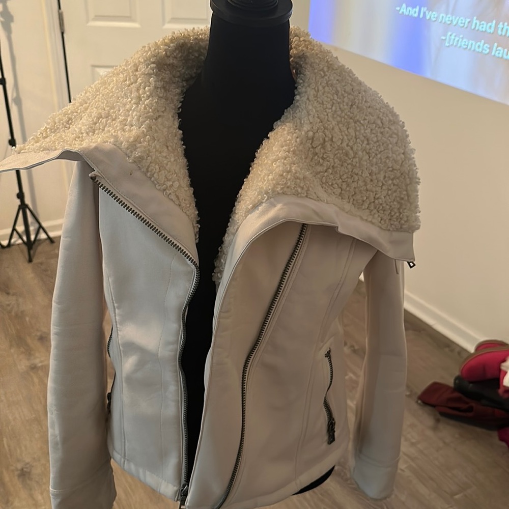 GUESS jacket